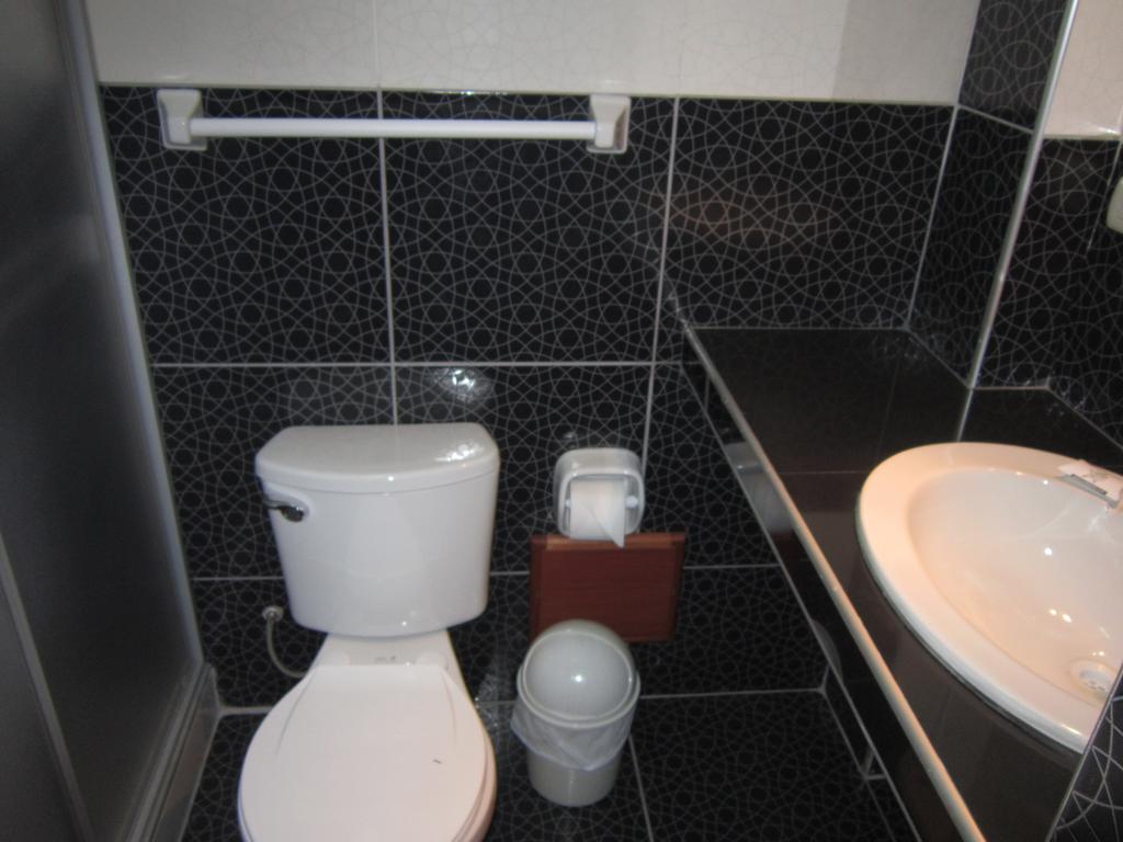 Hotel Plaza Трухильо Экстерьер фото