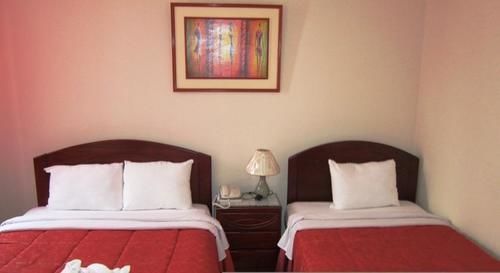 Hotel Plaza Трухильо Экстерьер фото